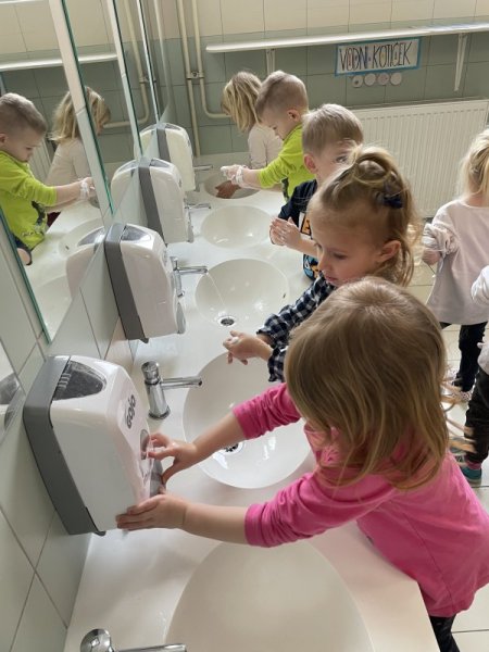 Projekt Zdravje v vrtcu: Umivanje rok