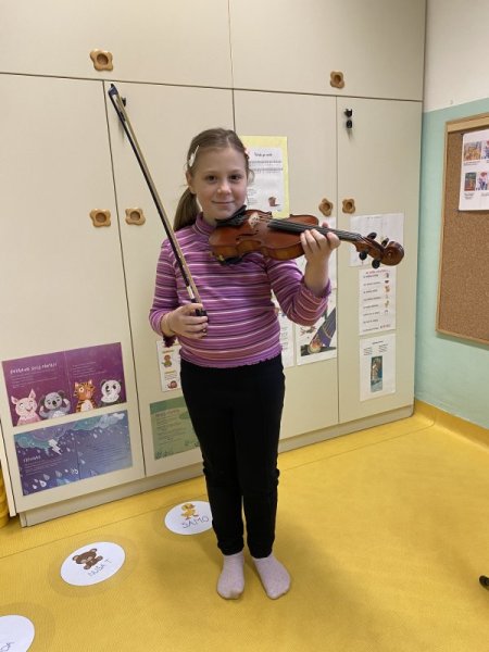 Obeležitev kulturnega praznika – obisk violinistke Anike
